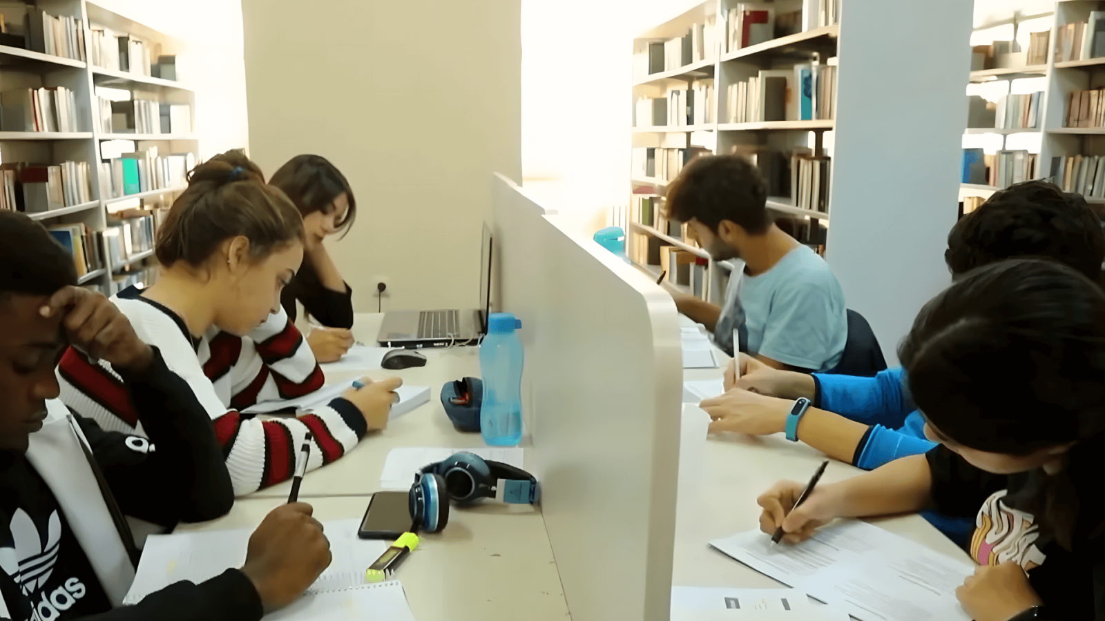 Gaziantep Üniversitesi Kütüphane 