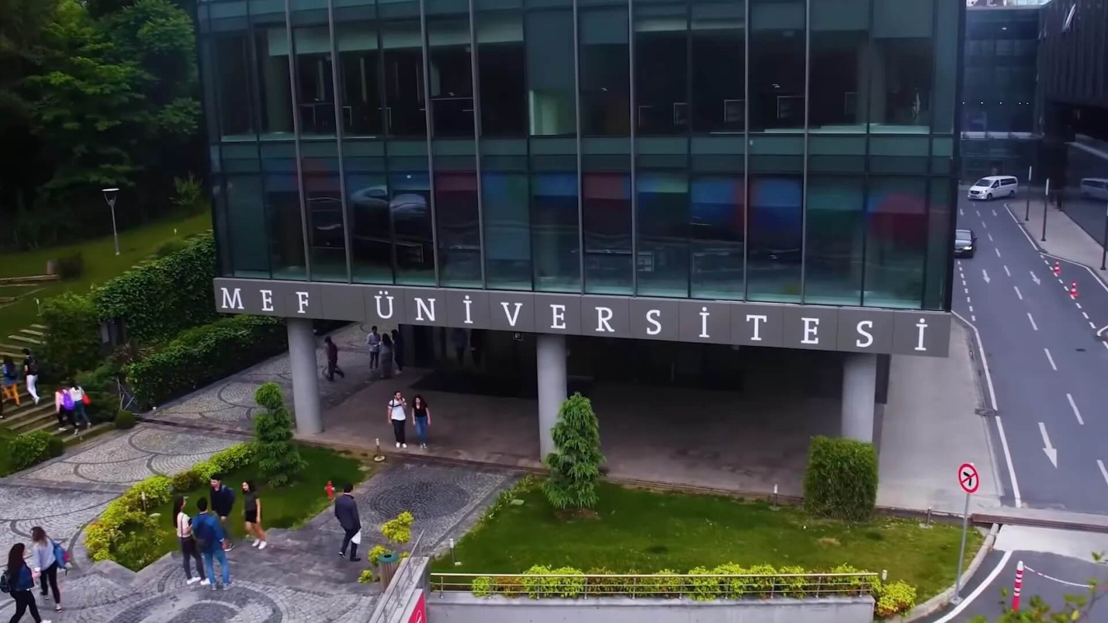 MEF Üniversitesi Kampüs