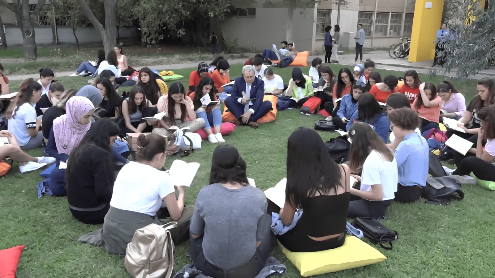 Ege Üniversitesi Topluluklar