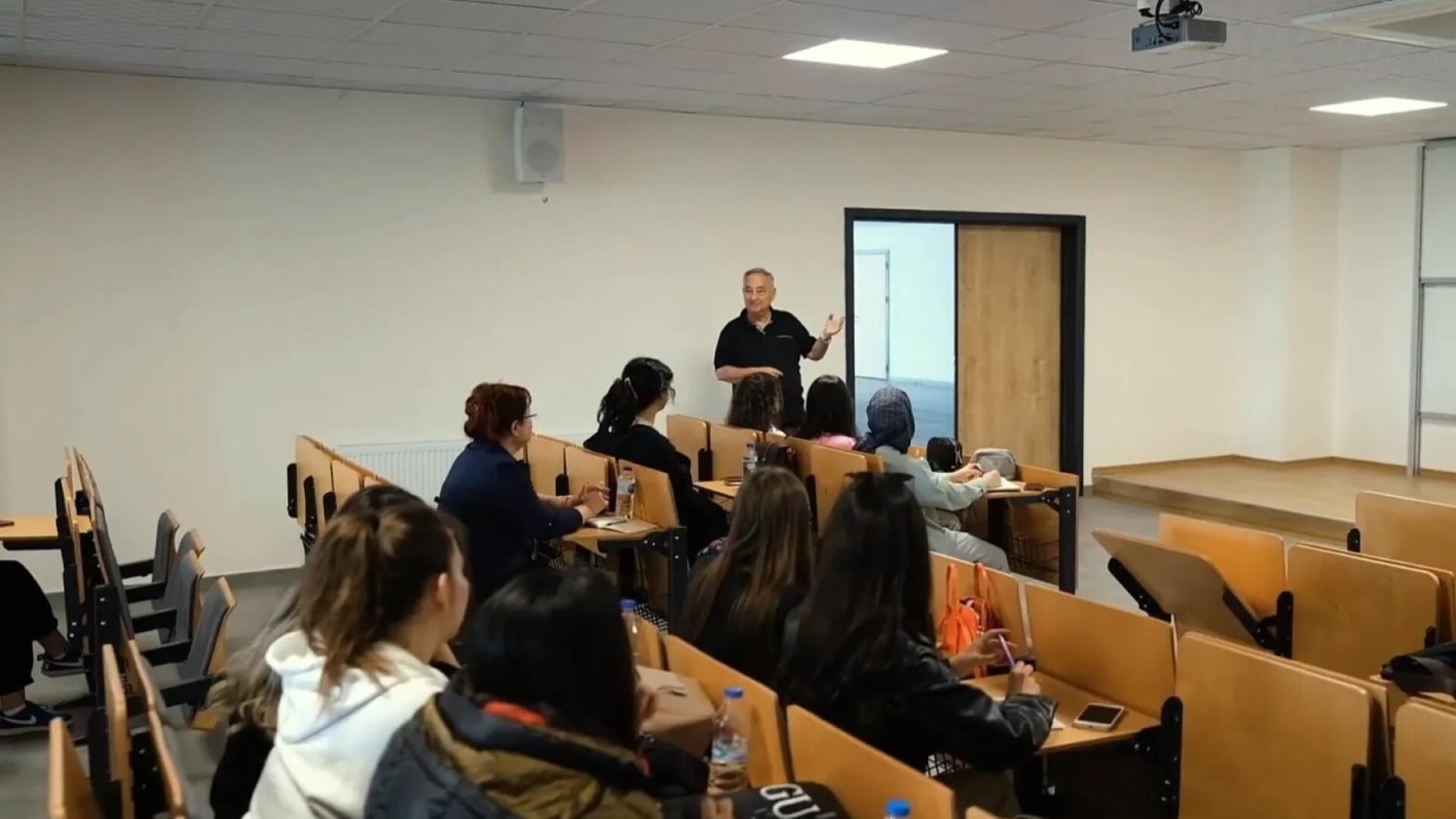 Mudanya Üniversitesi Derslik 1