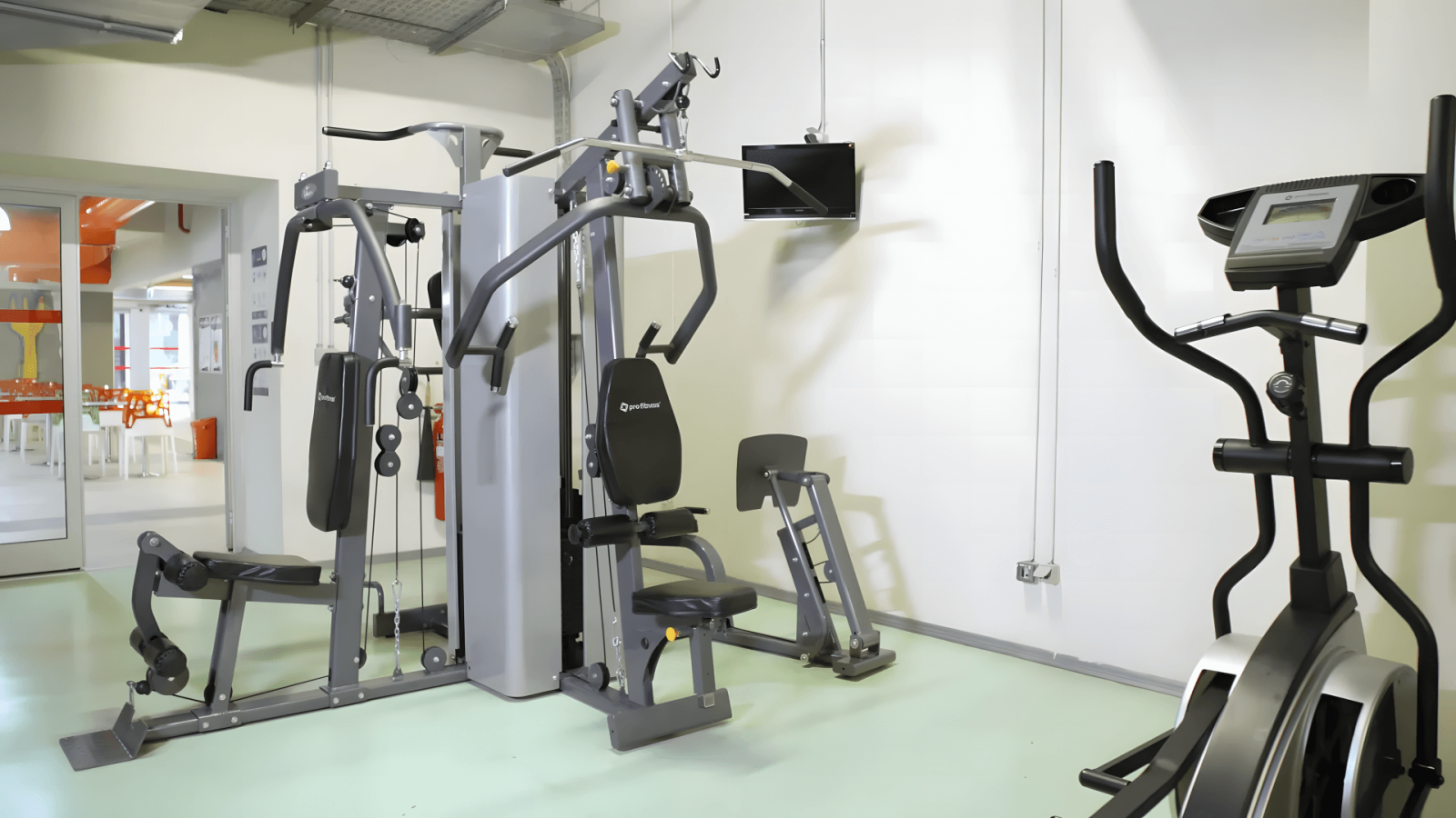 Yaşar Üniversitesi Spor Alanı