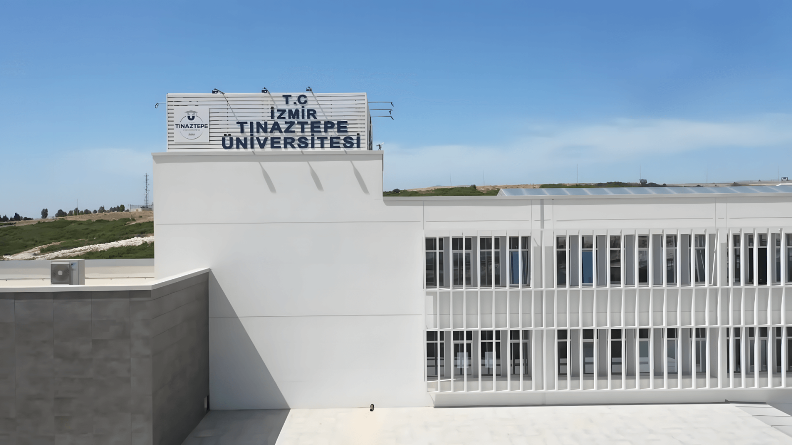 İzmir Tınaztepe Üniversitesi Kampüs 1