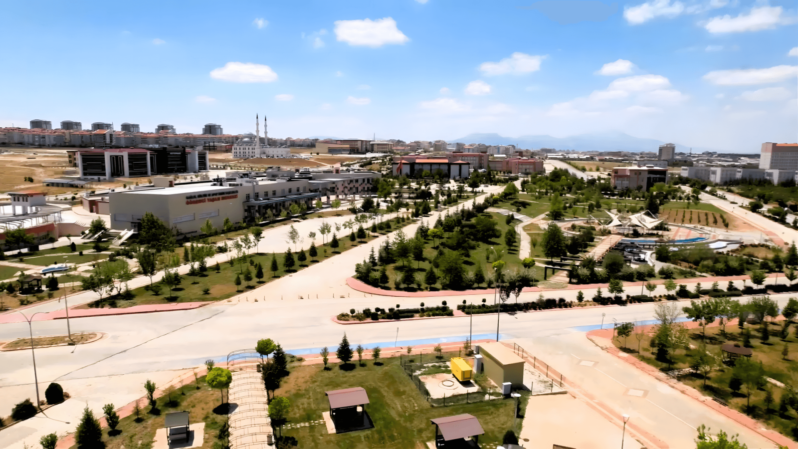 Karamanoğlu Mehmetbey Üniversitesi Kampüs