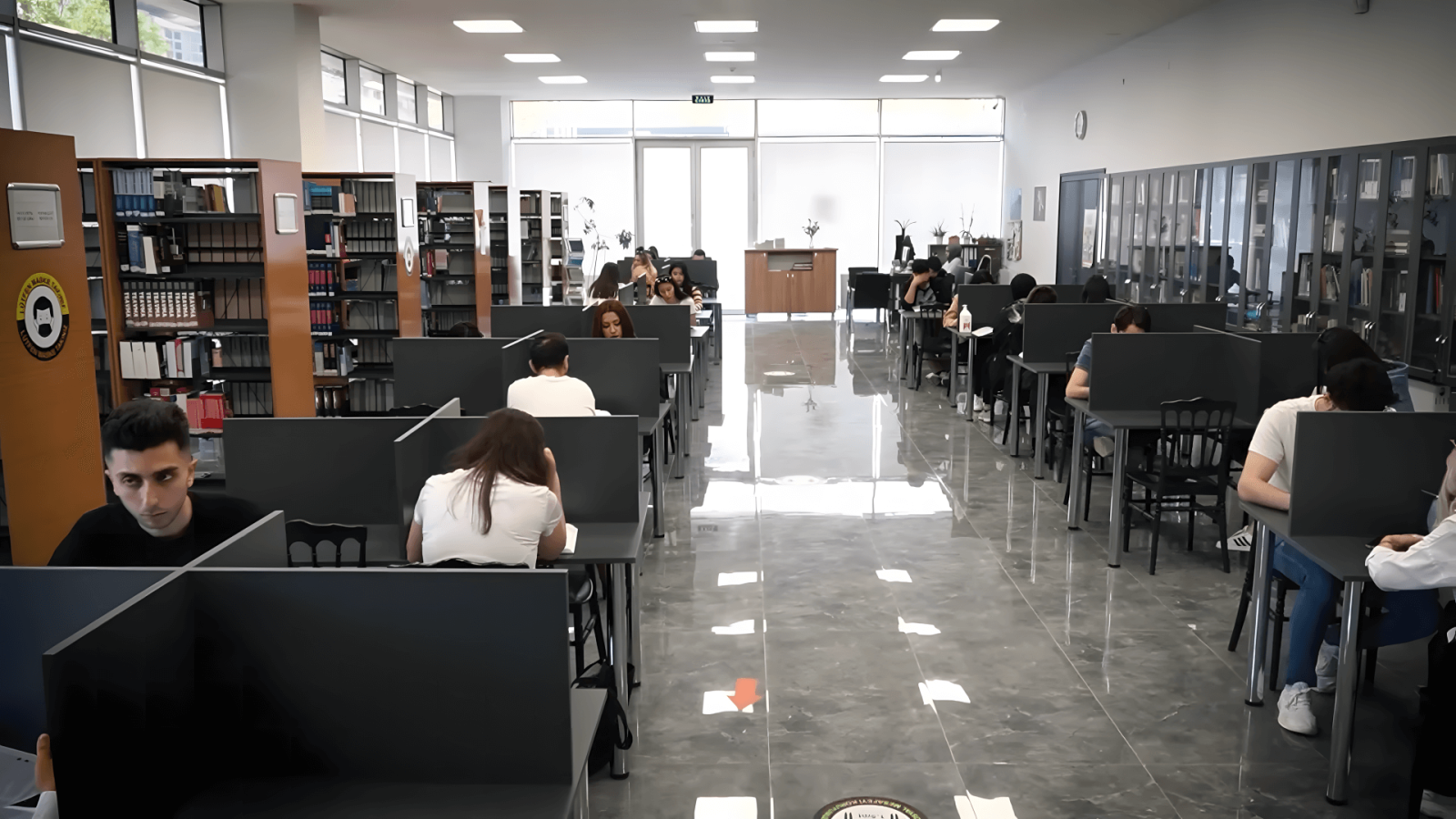 Yüksek İhtisas Üniversitesi Kütüphane 2
